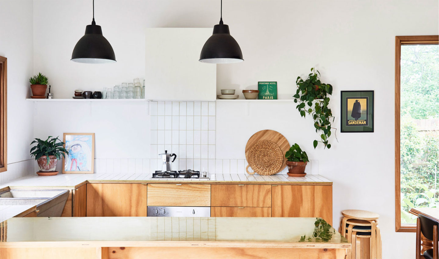 intérieur chaleureux australie cuisine bois et marbre